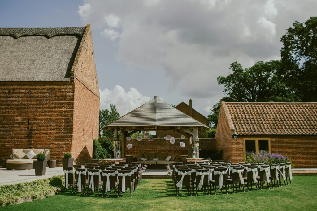 Unique Wedding Ceremony Ideas to Personalize Your Special Day